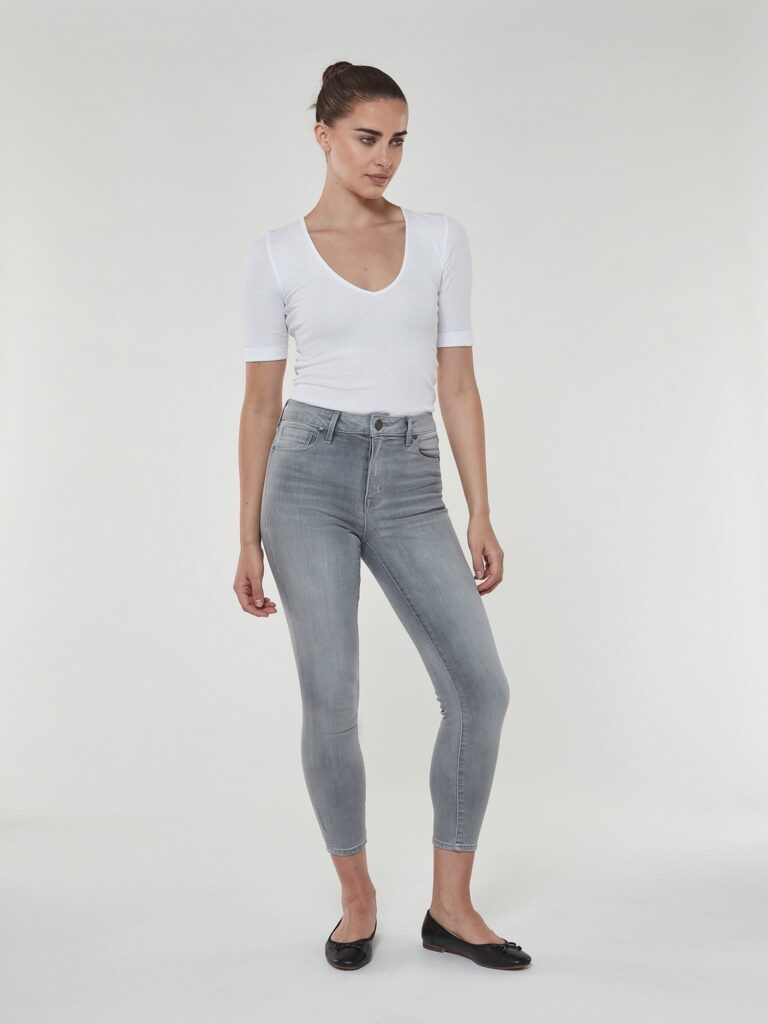 Bombshell Crop Skinny in Dust